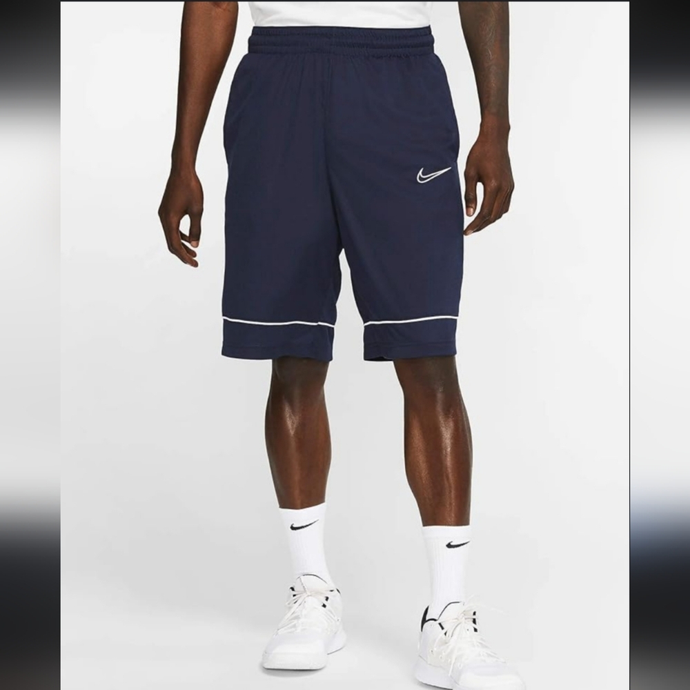 Nike Men's Athletic Basketball  Shorts Black Size M.